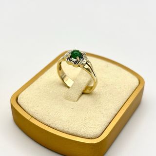 Anillo oro 18kt con esmeralda i diamantes