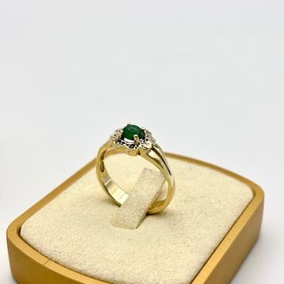 Anillo oro 18kt con esmeralda i diamantes