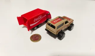 Lote 2 Coches Coca Cola Escala 1:64
