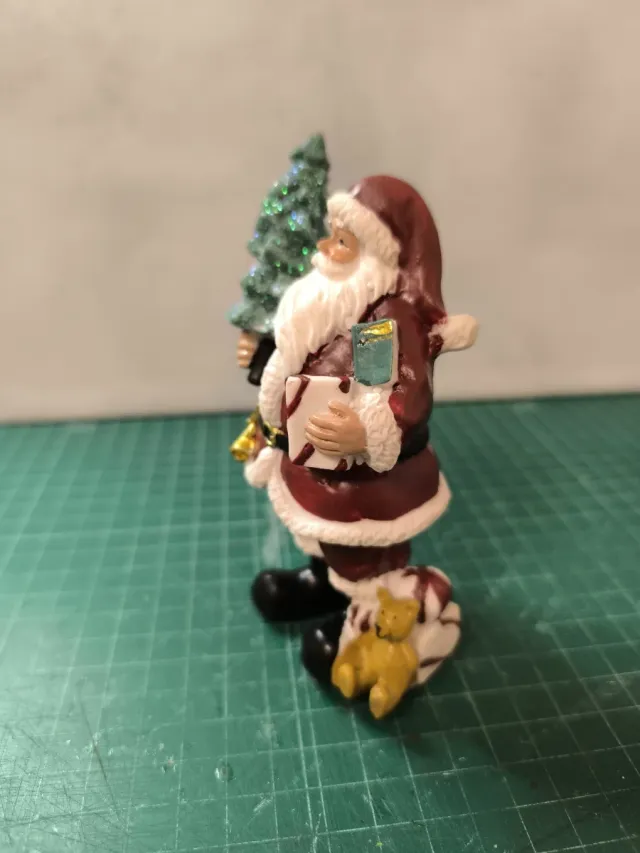 Babbo Natale casa bambole con albero