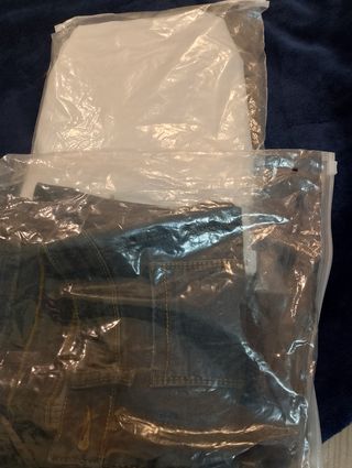 Pantalones vaqueros azules sin estrenar (2 unidade