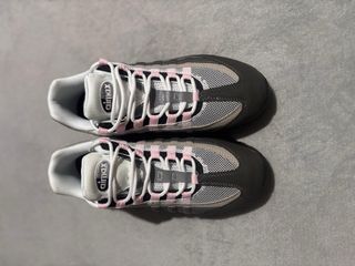 Nike Air Max 95 Gris y Rosa