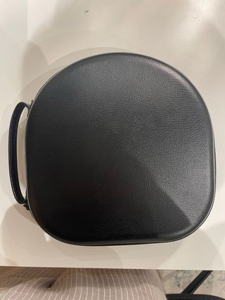 Apple AirPods Max Space Gray con funda