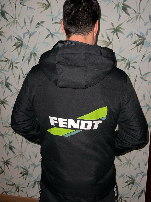 Chaqueta Fendt Negra y Verde