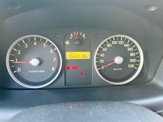 Hyundai Getz 1.4i ( MUY BUEN ESTADO)