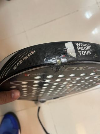 Pala NOX AT10 para reparar. Pala Agustín Tapia