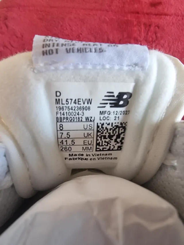 New Balance 574