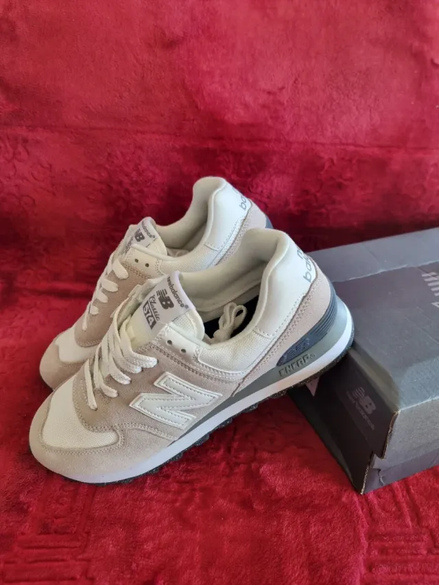 New Balance 574