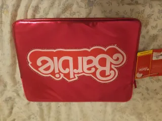 Funda Barbie para portátil rosa brillante