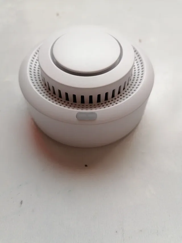 Detector de humos con WiFi y aviso a móvil.