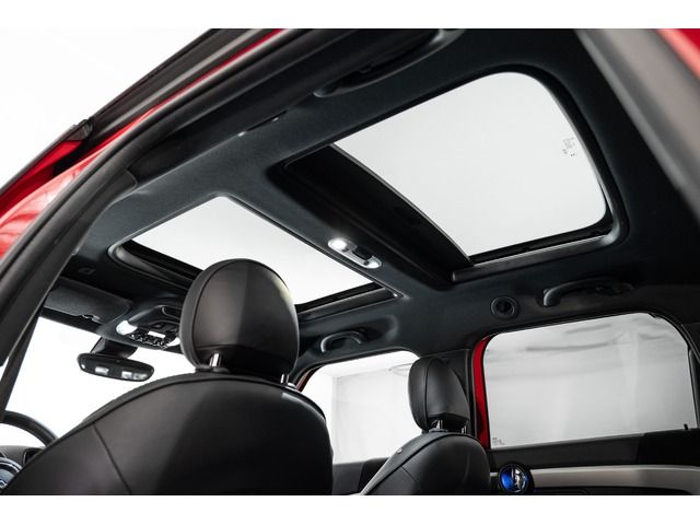 MINI MINI Countryman Cooper 100 kW (136 CV)