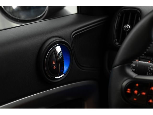 MINI MINI Countryman Cooper 100 kW (136 CV)