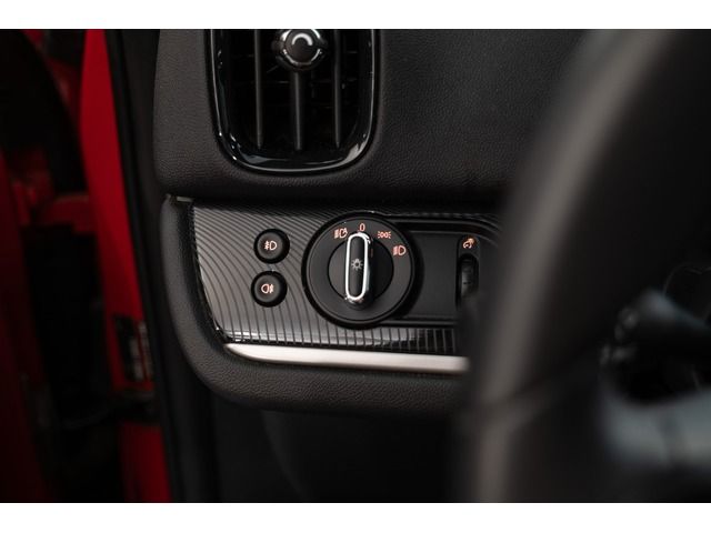 MINI MINI Countryman Cooper 100 kW (136 CV)