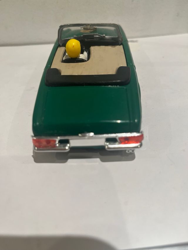 Scalextric Mercedes 250 cabrio muy buen estado