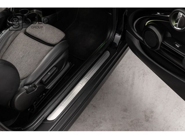 MINI MINI Cabrio Cooper 100 kW (136 CV)