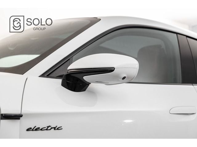 Porsche Taycan Turbo S 560 kW (761 CV)