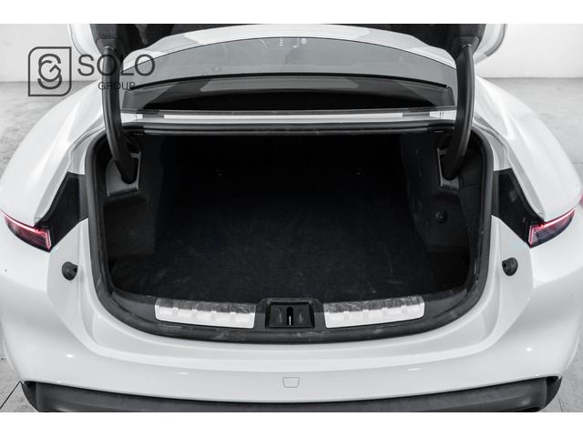 Porsche Taycan Turbo S 560 kW (761 CV)