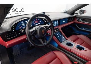 Porsche Taycan Turbo S 560 kW (761 CV)