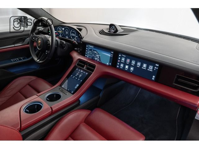 Porsche Taycan Turbo S 560 kW (761 CV)