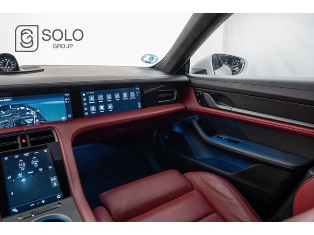 Porsche Taycan Turbo S 560 kW (761 CV)