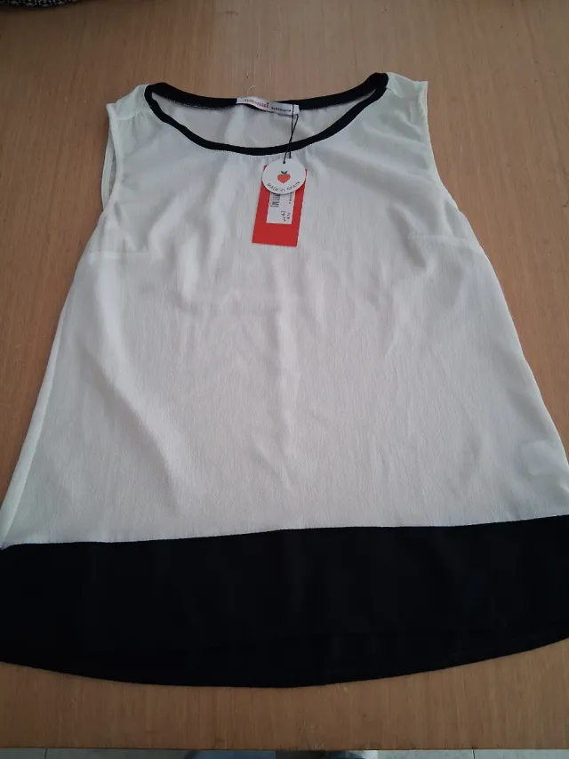 Blusa Tuc Tuc Blanca y Negra Talla S