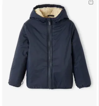 Chaqueta 3 en 1, talla 10años esta en buen estado.