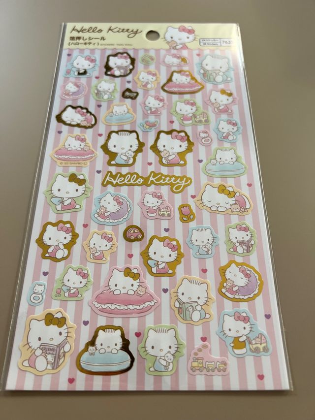 Pegatinas Hello Kitty dorada