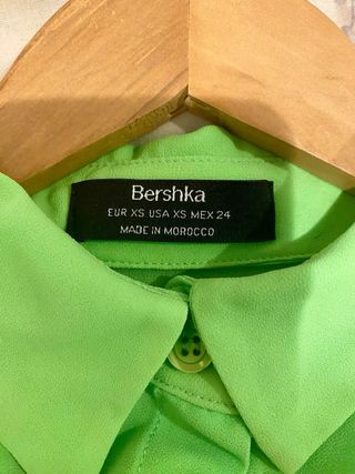 Camisa verde flúor crop