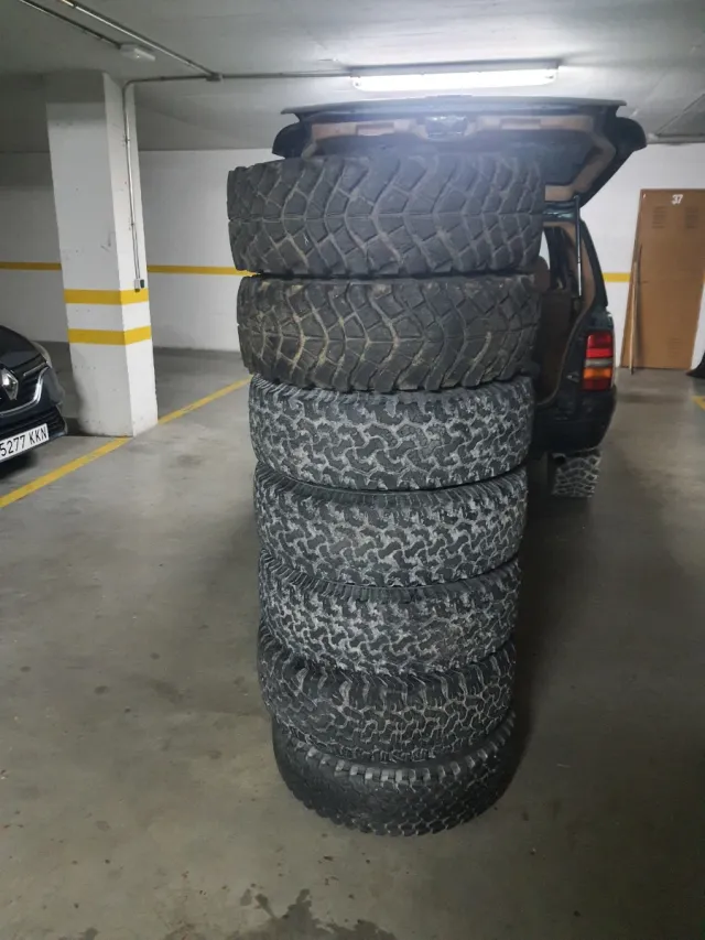 Ruedas. 30x9.5 R15