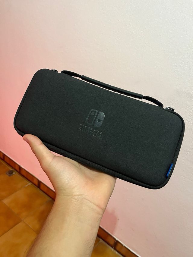 Nintendo Switch OLED + Super Smash Bros