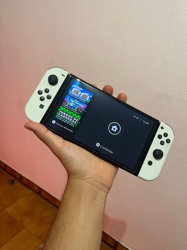 Nintendo Switch OLED + Super Smash Bros