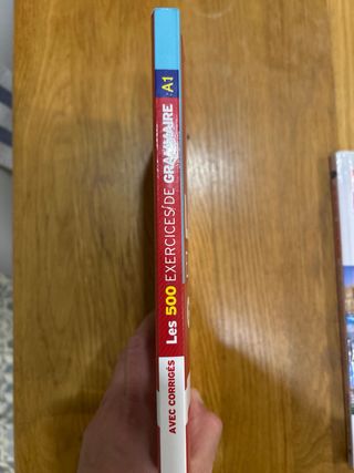 Les cinq cents exercices grammaire A1. Avec Cor...