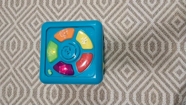Cubo musical bebés buscando a nemo