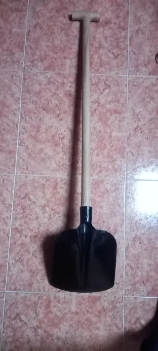 Pala y orquillo de jardín