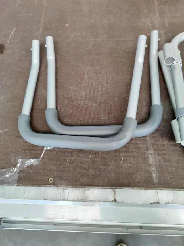 Silla de ducha Teqler con reposabrazos