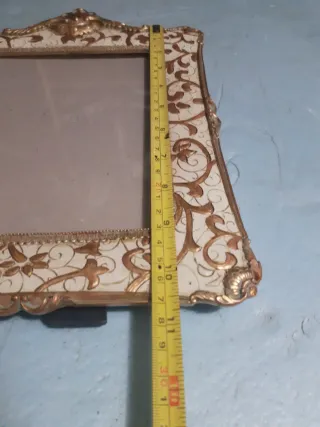 Marco de fotos antiguo decorado