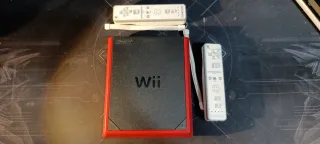 Nintendo Wii Mini Rossa + Just Dance 2016