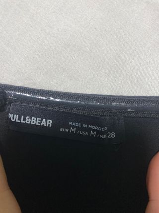 Vestido negro corto ajustado