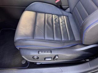 Volkswagen Golf 8 R320