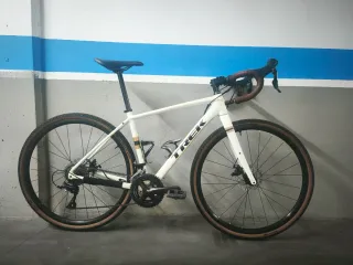 Bicicleta Gravel Trek Checkpoint AL3