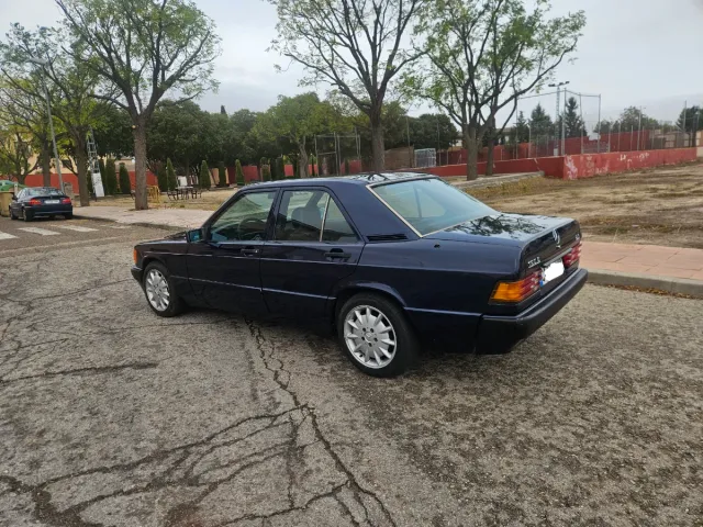 Mercedes-Benz 190 1992