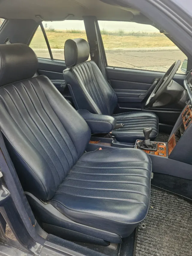 Mercedes-Benz 190 1992