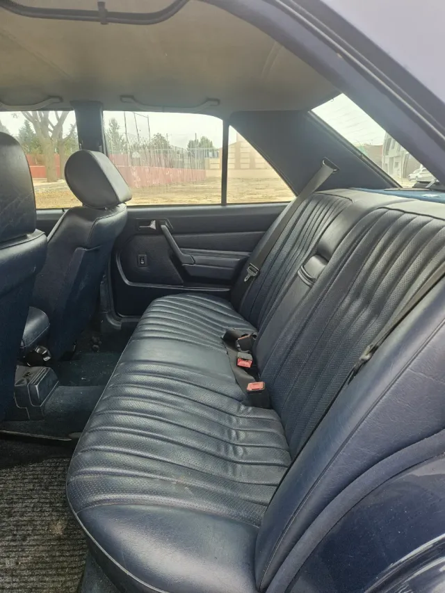 Mercedes-Benz 190 1992