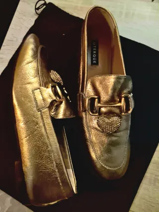 Mocasines Uterqüe dorados talla 41