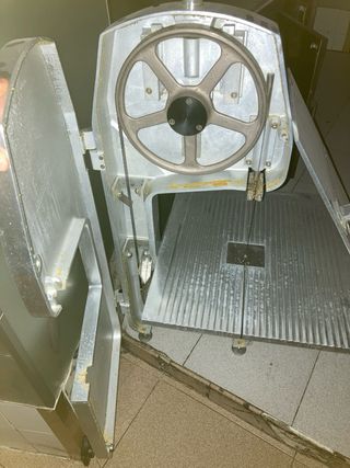 Sierra de corte industrial El Ártico