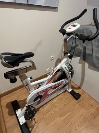 Bicicleta Estática BH Sprint Bike S510