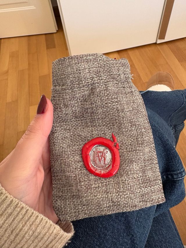 Choker velluto bordeaux con pendente sfera