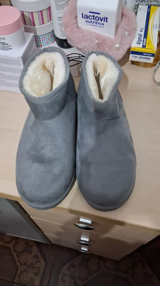 Botines grises de pelo