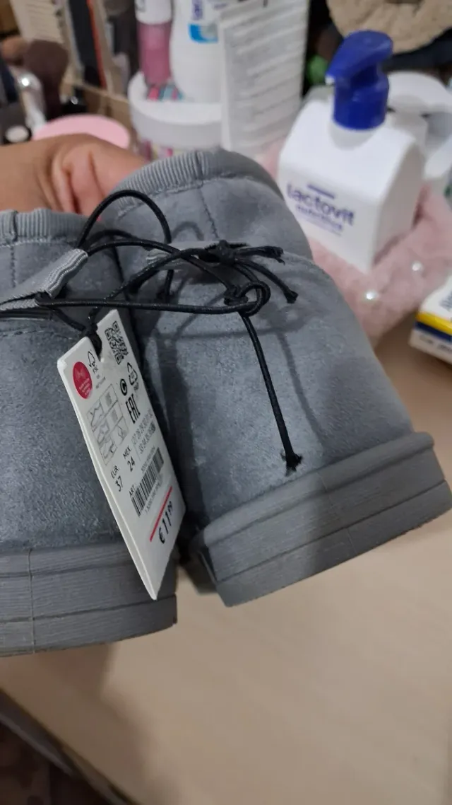 Botines grises de pelo