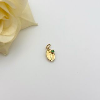 Colgante de oro 18kt con esmeralda